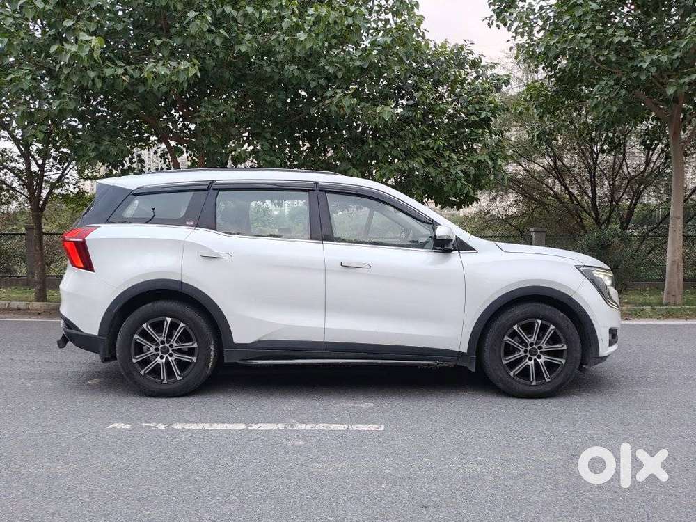 Mahindra Xuv700 2.0 Ax 7 Petrol At Luxury Pack Str, 2022, Petrol