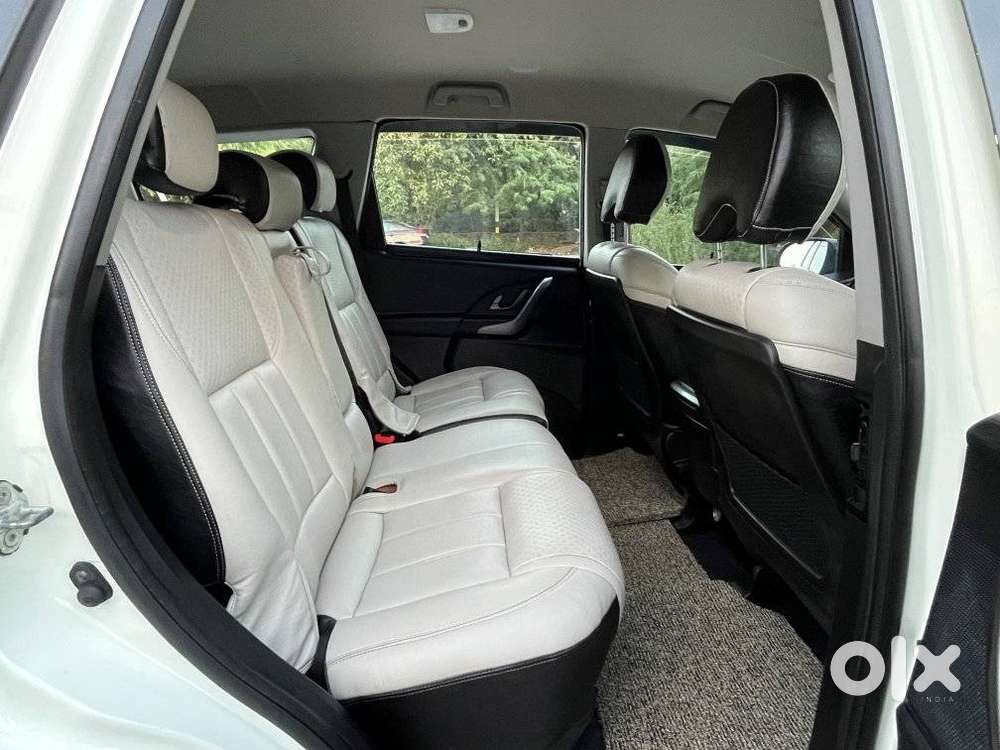 Mahindra Xuv500 W7, 2020, Diesel
