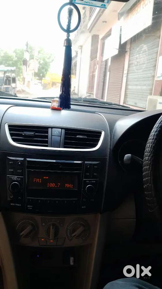 Maruti Suzuki Swift Dzire 2016 Diesel 81365 Km Driven