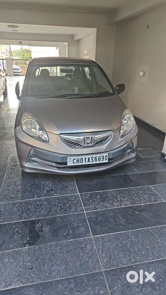 Honda Brio 2013 Petrol 98634 Km Driven
