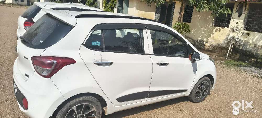 Hyundai Grand I10 Asta Top Model With Push Button Start