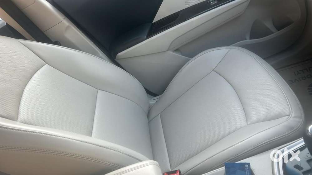 Mahindra Xuv300 2023 Diesel Well Maintained