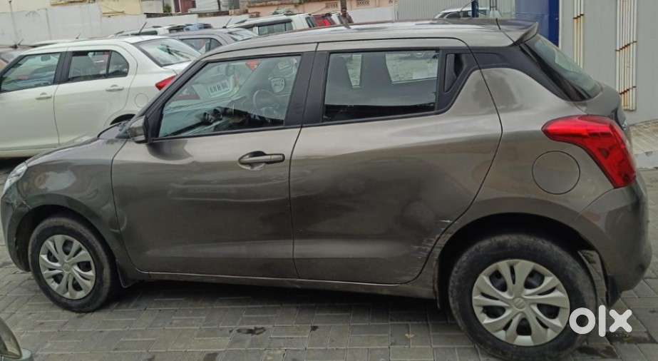 Maruti Suzuki Swift Vxi + Manual, 2018, Petrol