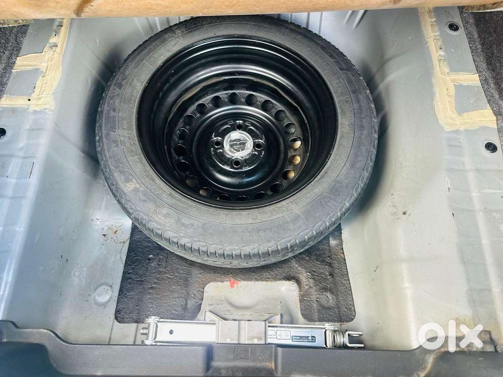 Maruti Suzuki Dzire 1.2 Zxi, 2013, Petrol