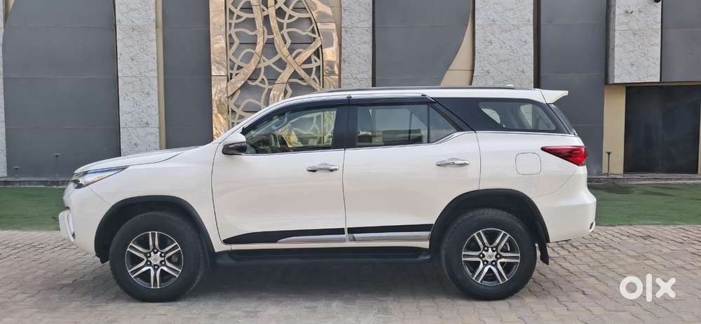 Toyota Fortuner 4x2 At 2.8 Diesel, 2020, Diesel
