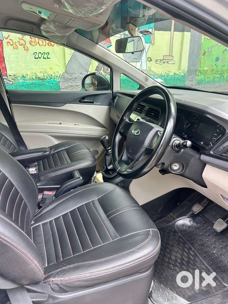 Mahindra Marazzo 2021 Petrol Manual