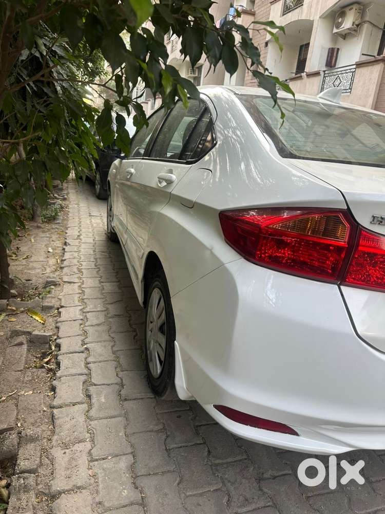 White Honda City 2014 ,first Owner
