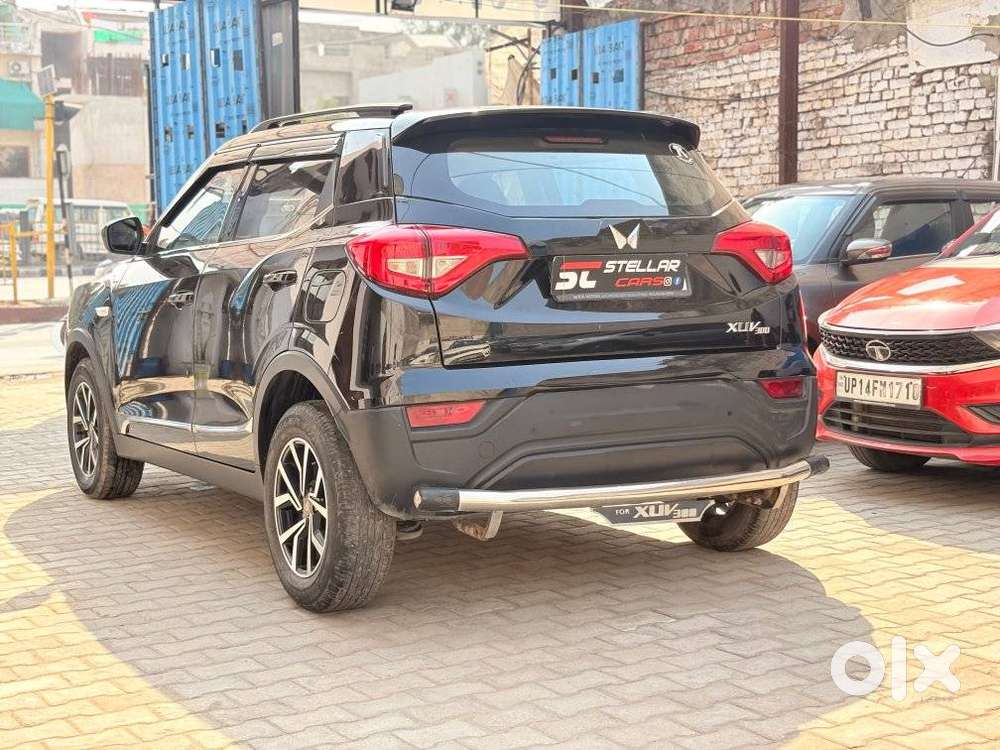 Mahindra Xuv300 W4, 2023, Petrol