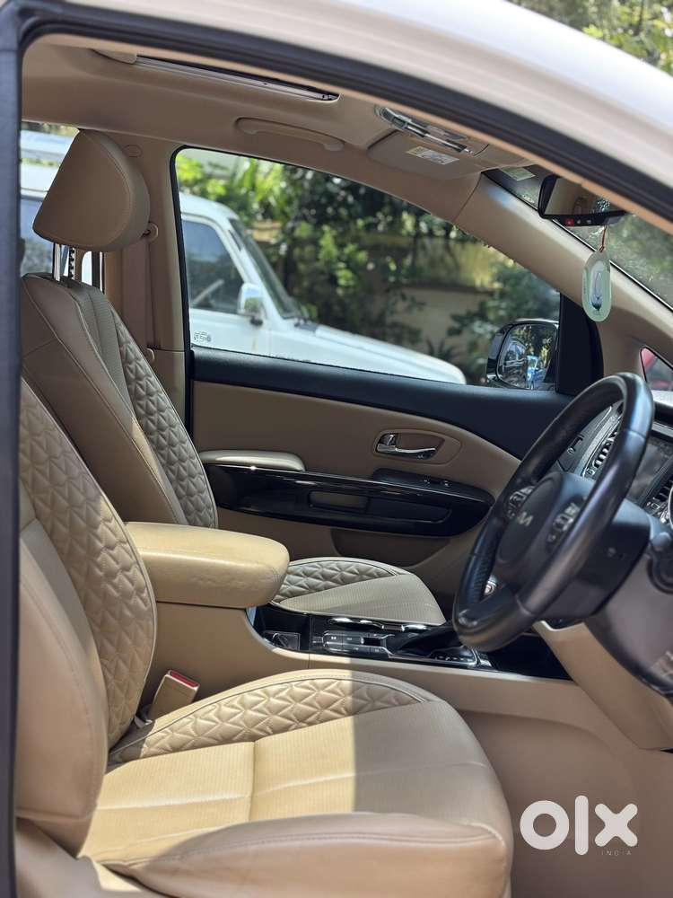 Kia Carnival Limousine Plus 7 Str, 2023, Diesel