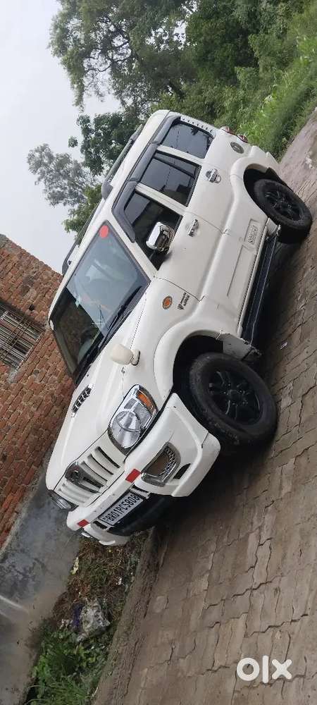 Mahindra Scorpio 2011 Diesel 200000 Km Driven