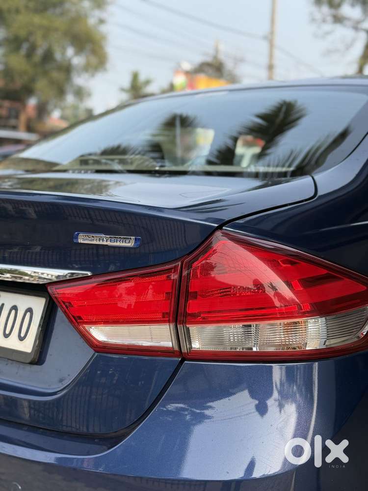 Maruti Suzuki Ciaz Smart Hybrid Alpha , 2022, Petrol