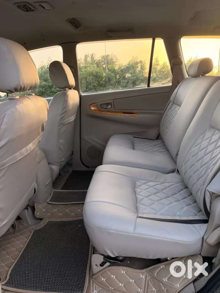 Toyota Innova, 2010, Petrol