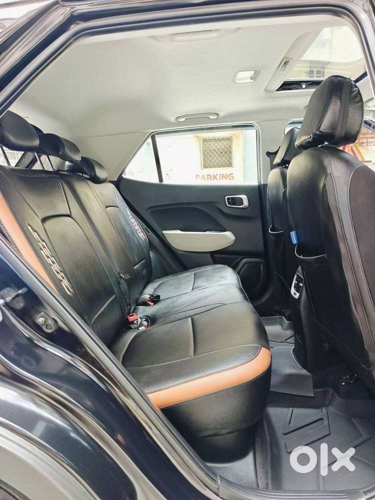 Hyundai Venue 1.2 S (o), 2024, Petrol