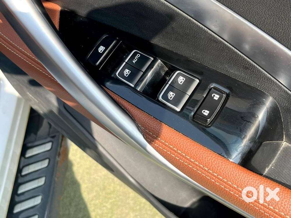 Mg Hector Plus 1.5 Hybrid Sharp Turbo 6 Str, 2022, Petrol