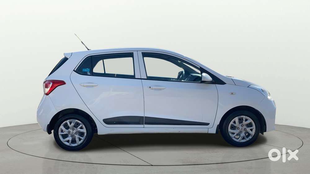 Hyundai Grand I10 Sportz 1.2 Kappa Vtvt, 2017, Petrol