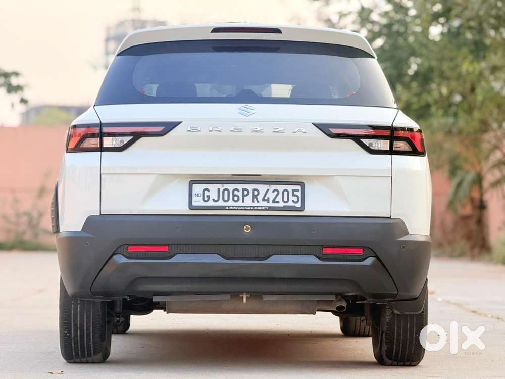 Maruti Suzuki Brezza 1.5 Vxi Cng, 2023, Cng & Hybrids