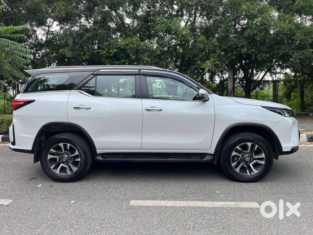 Toyota Fortuner Legender 4x4 At 2.8, 2025, Diesel
