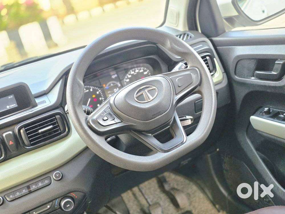 Tata Punch Camo Adventure Mt, 2022, Petrol