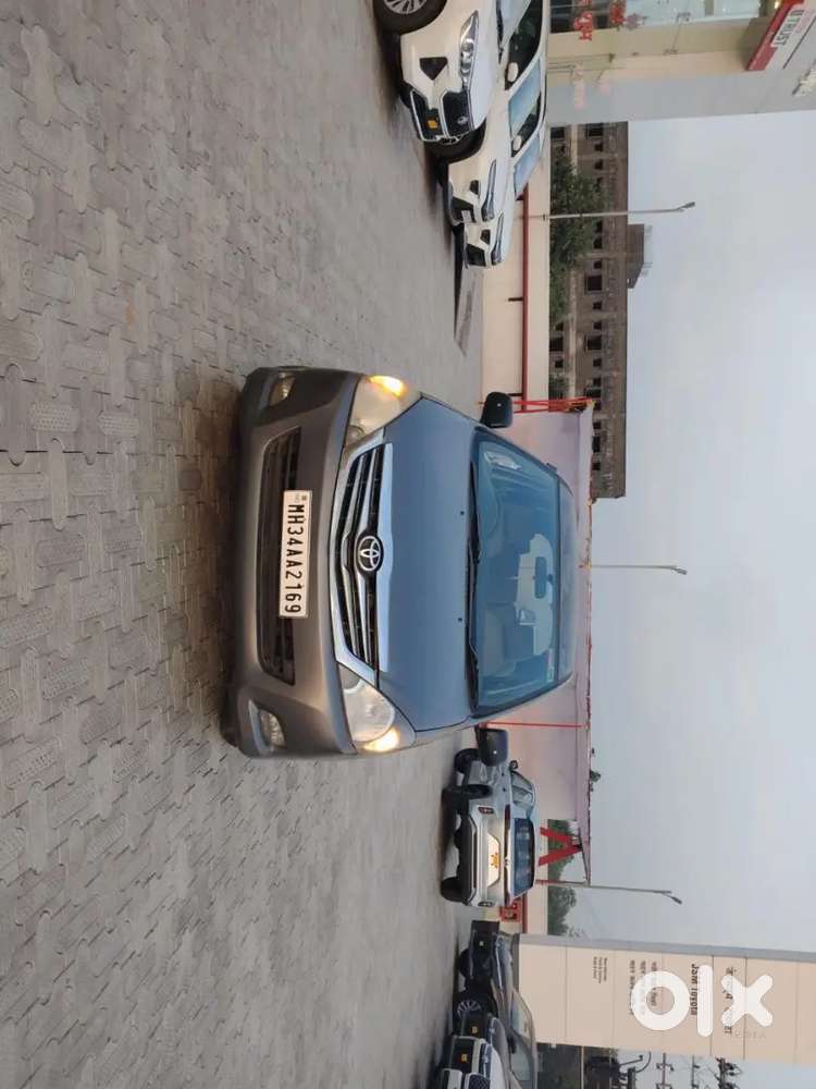 Personal 1st Owner Innova V