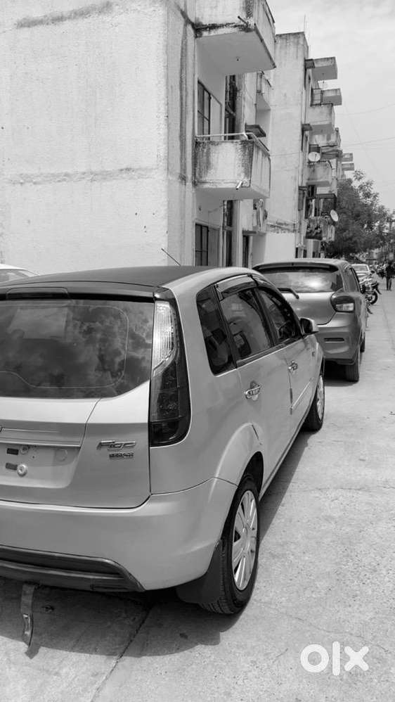 Ford Figo 2013 Diesel 95000 Km Driven