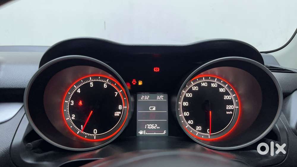 Maruti Suzuki Swift 1.3 Zxi, 2023, Petrol