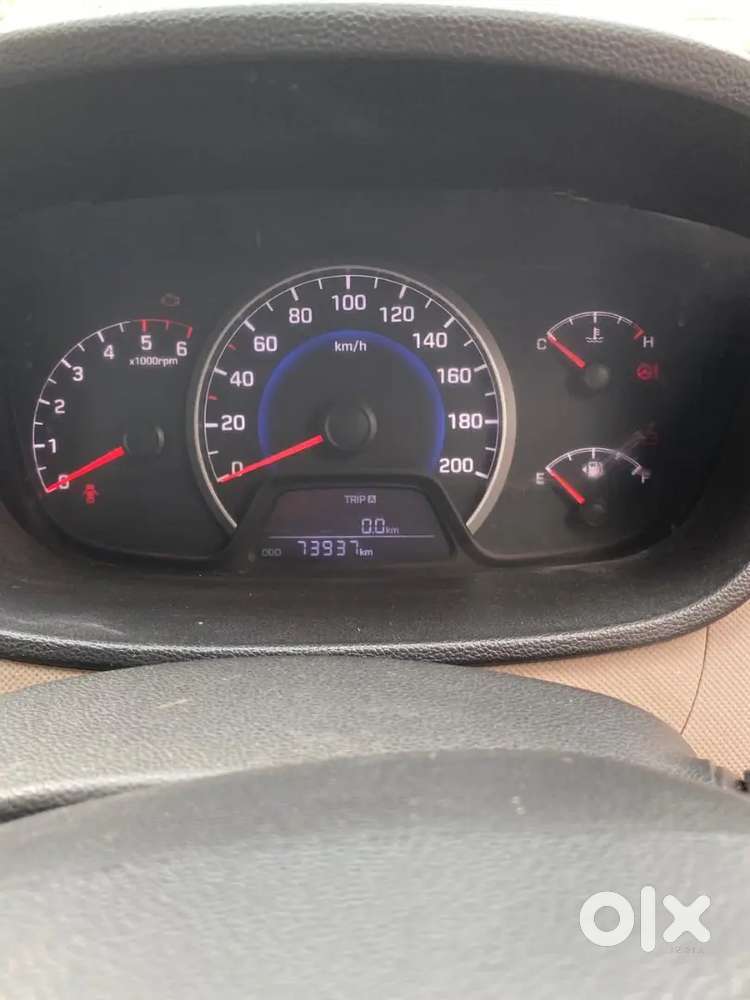  Hyundai Grand I10 Crdi Diesel 

 Model: 2014
 Fuel: Diesel
️