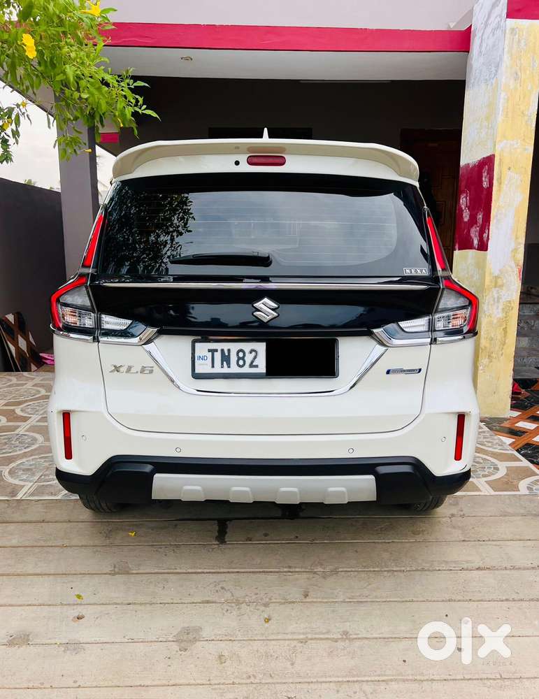 Maruti Suzuki Xl6 1.5 Alpha Plus At, 2022, Petrol