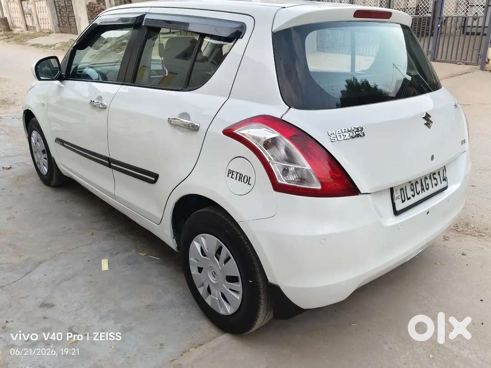 Maruti Suzuki Swift 2012 Cng & Hybrids 112000 Km Driven