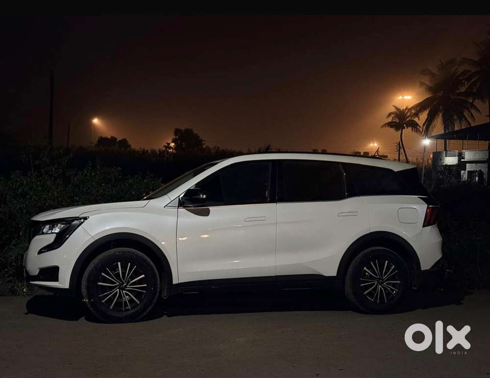 Mahindra Xuv700 Petrol 2025