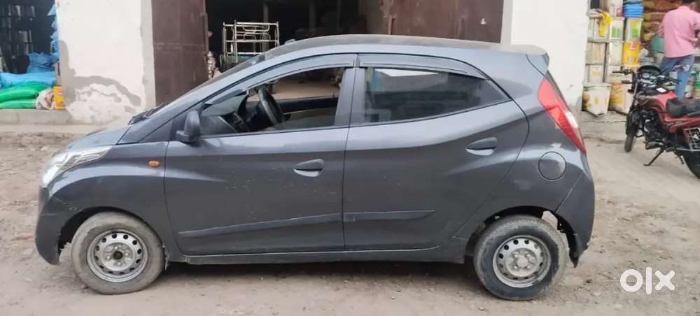 Hyundai Eon 2016 Petrol 80000 Km Driven