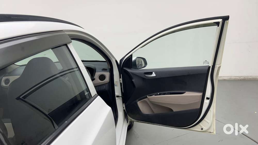Hyundai Grand I10 1.2 Kappa Sportz, 2015, Petrol