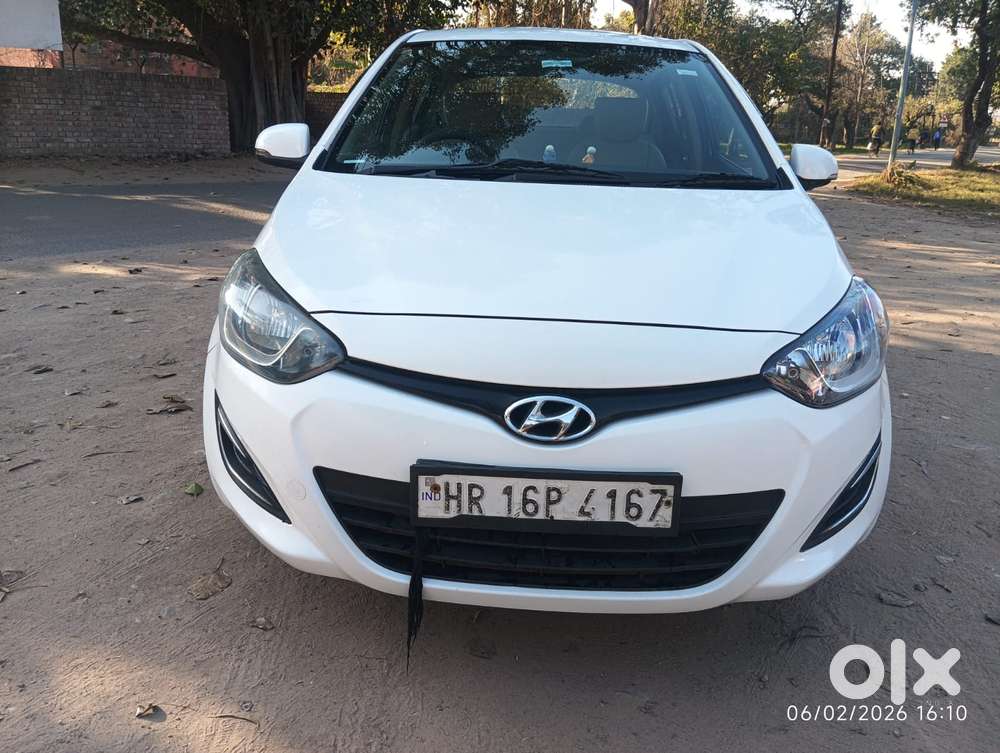 Hyundai I20 Petrol Cvt Magna Executive, 2014, Petrol
