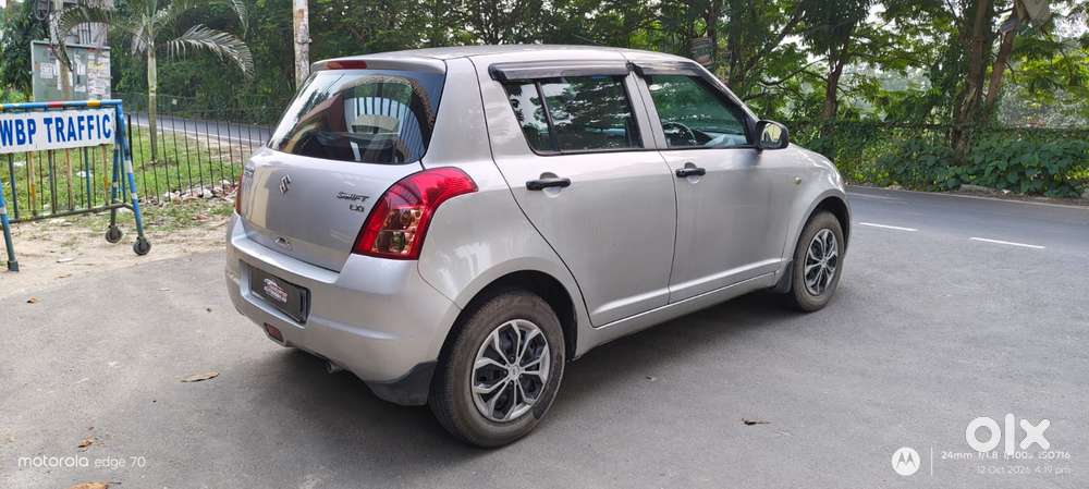 Maruti Suzuki Swift 1.2 Lxi (o), 2011, Petrol