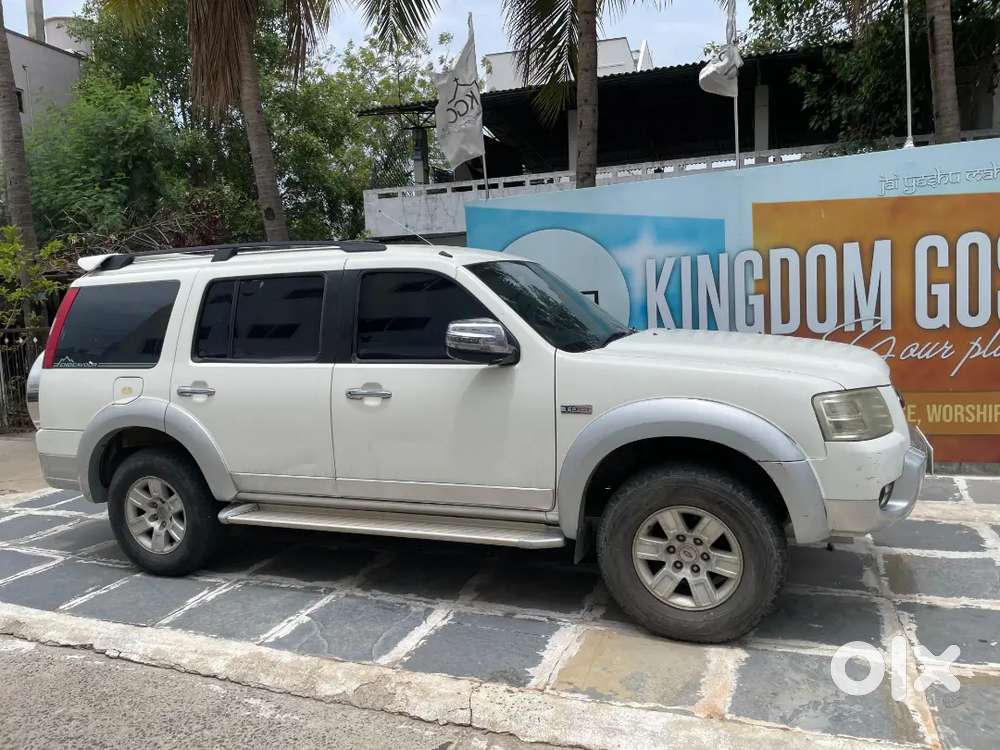 Ford Endeavour 2009
