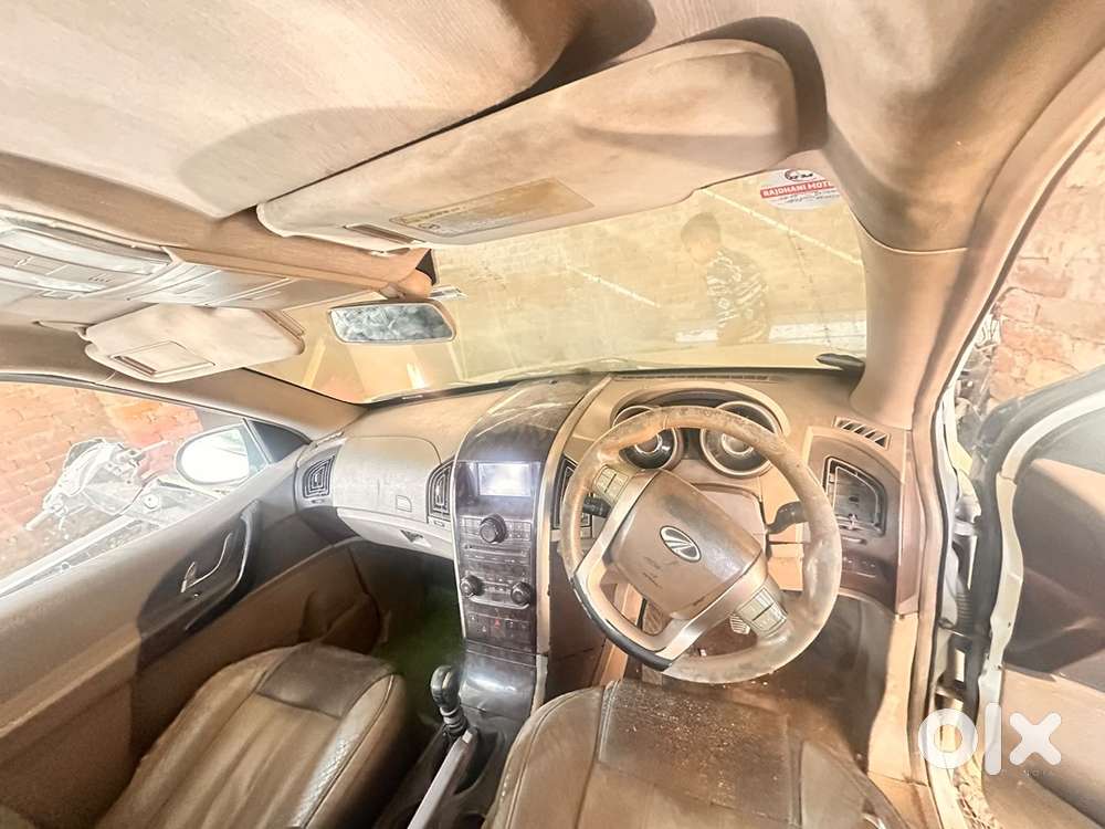 Mahindra Xuv500 Petrol 2011