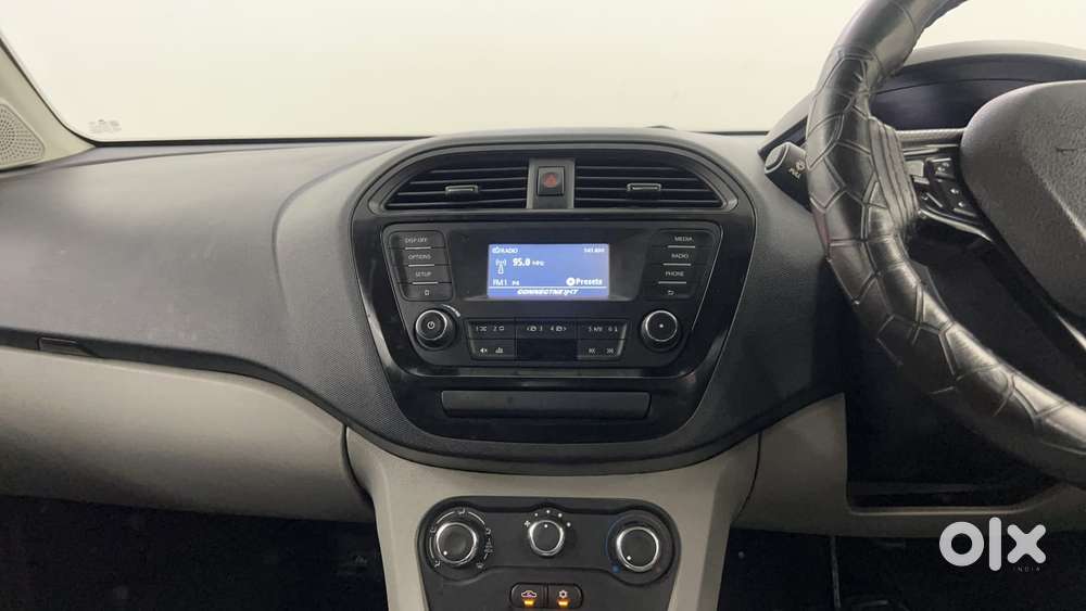 Tata Tiago Xza, 2019, Petrol