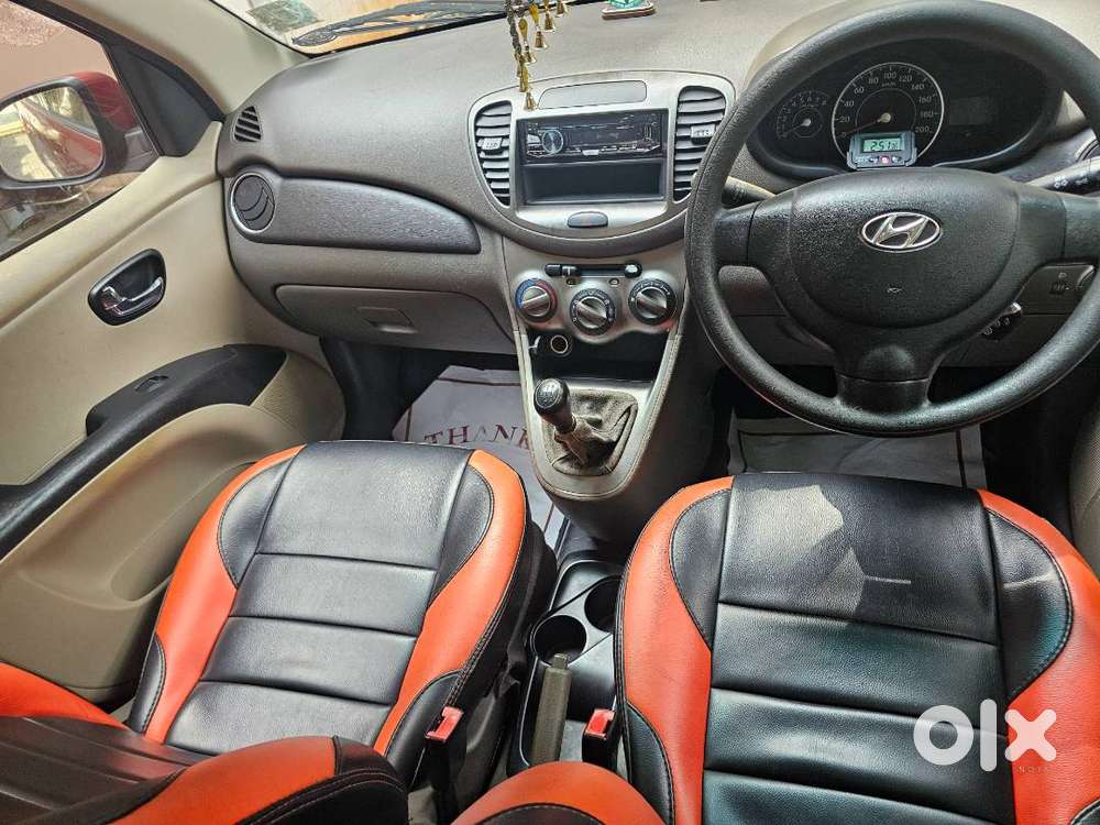 I10 Magna (2012)