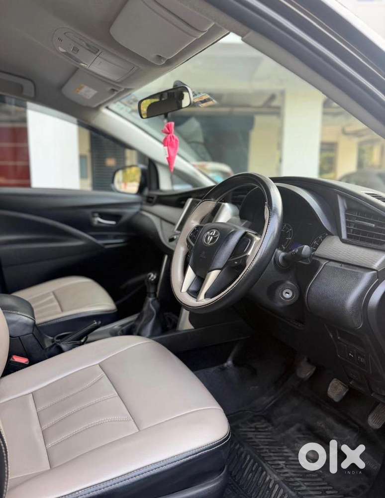 Toyota Innova Crysta 2019 Re