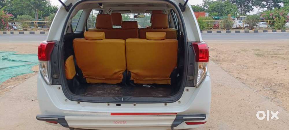 Toyota Innova Crysta 2.4 Gx Mt 8s, 2025, Diesel