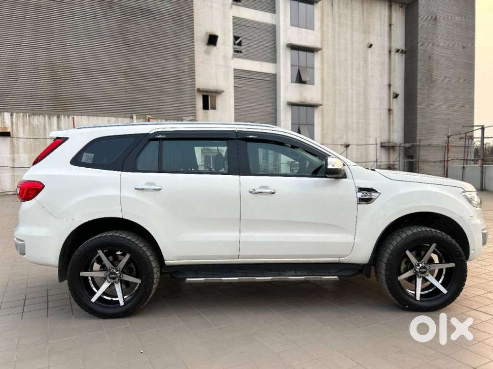 Ford Endeavour 3.2 Titanium 4x4 At, 2017, Diesel