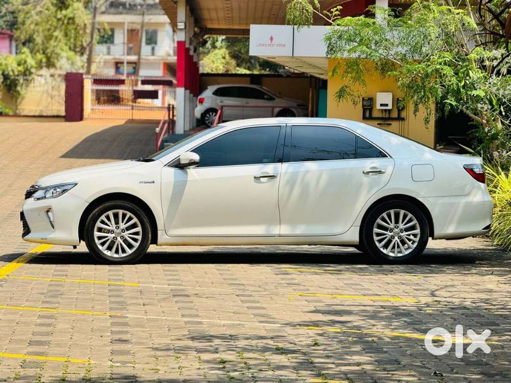 Toyota Camry Hybrid, 2015, Petrol