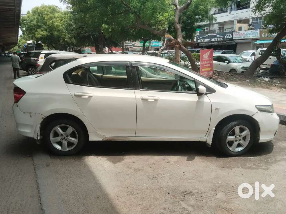 1,70000 Inr Negotiable