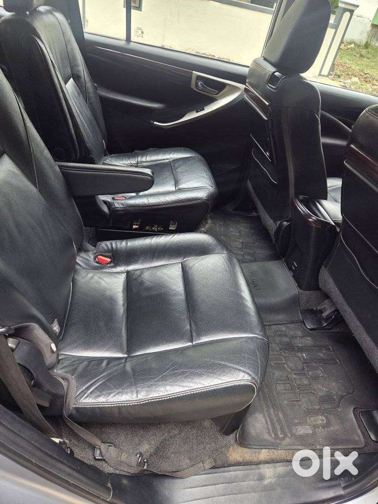 Toyota Innova Crysta 2.4 Z 7 Str, 2016, Diesel