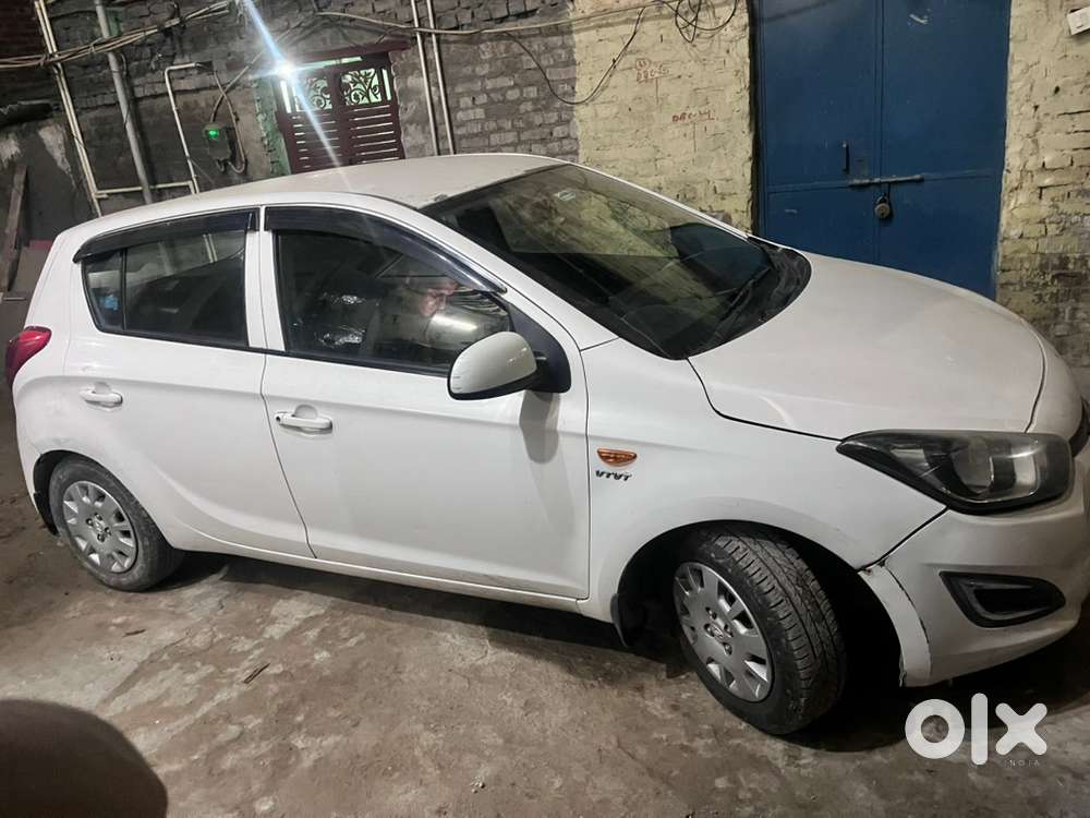 Hyundai I20 Magna 2013