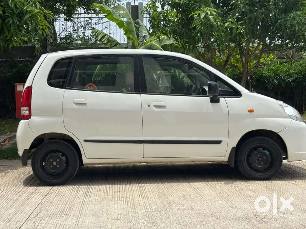 Maruti Suzuki Estilo 2013 Petrol Well Maintained