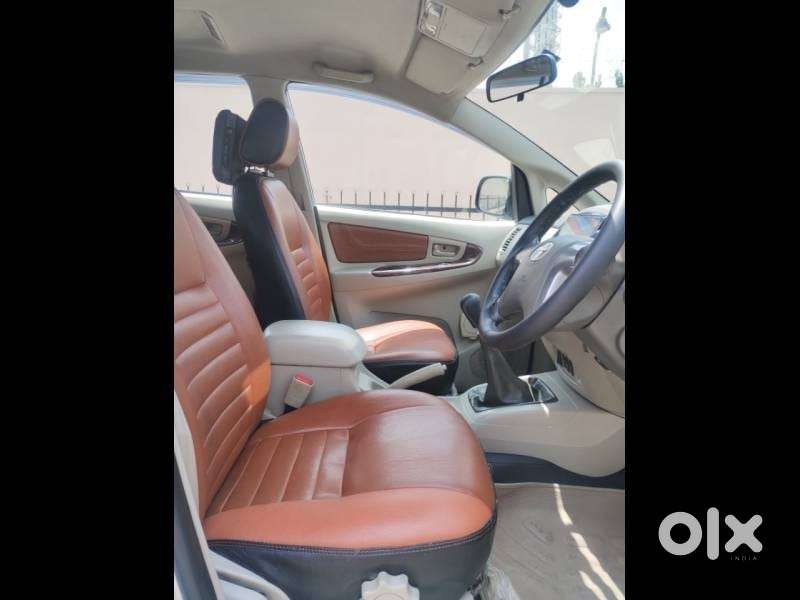 Toyota Innova 2.5 G (diesel) 8 Seater, 2013, Diesel