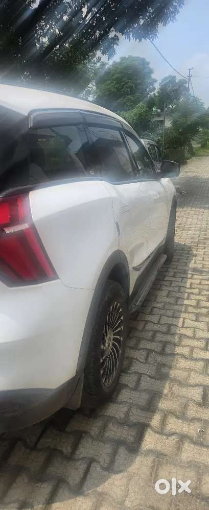 Mahindra Xuv700 2022 Petrol