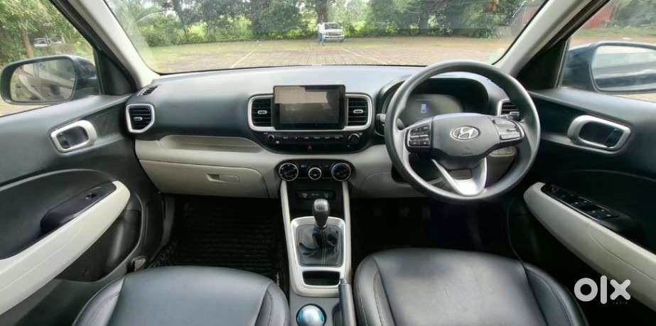 Hyundai Venue 1.2 S (o), 2023, Petrol