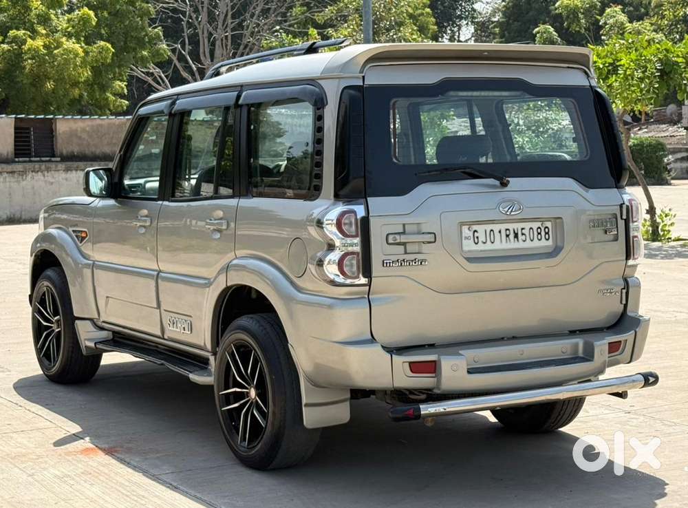 Mahindra Scorpio S10 7 Seater, 2015, Diesel