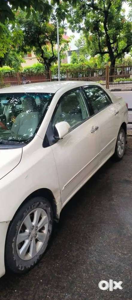 Toyota Corolla Altis For Sale  Chandigarh Registration Pearl White